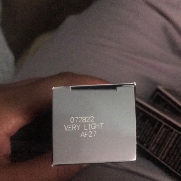 MARY KAY CC CREAM - Picture 2 of 5